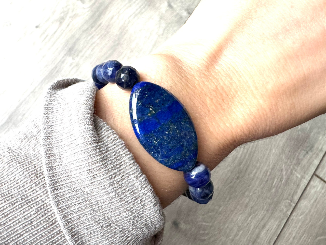 Oval Lapis Lazuli Crystal Diffuser Bracelet