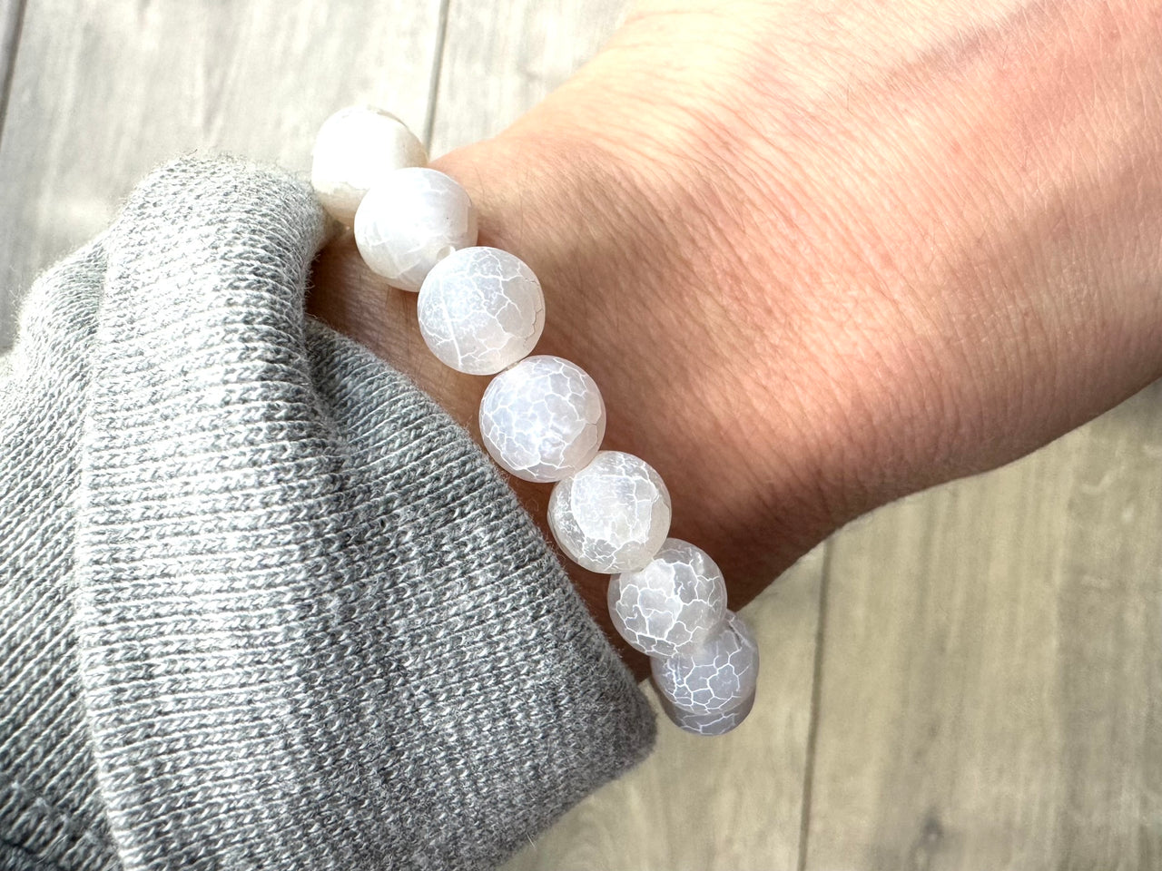 White Agate Crystal Chunky Beaded Bracelet - Oil Diffuser Bracelet