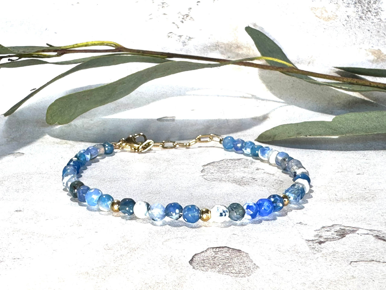 Agate Dainty Gemstone Bracelet