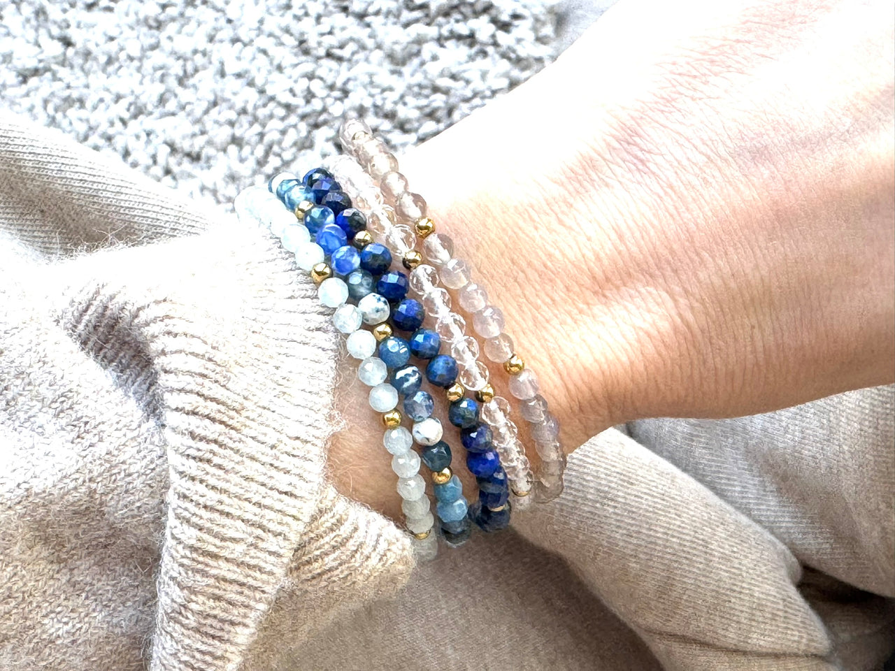 Agate Dainty Gemstone Bracelet