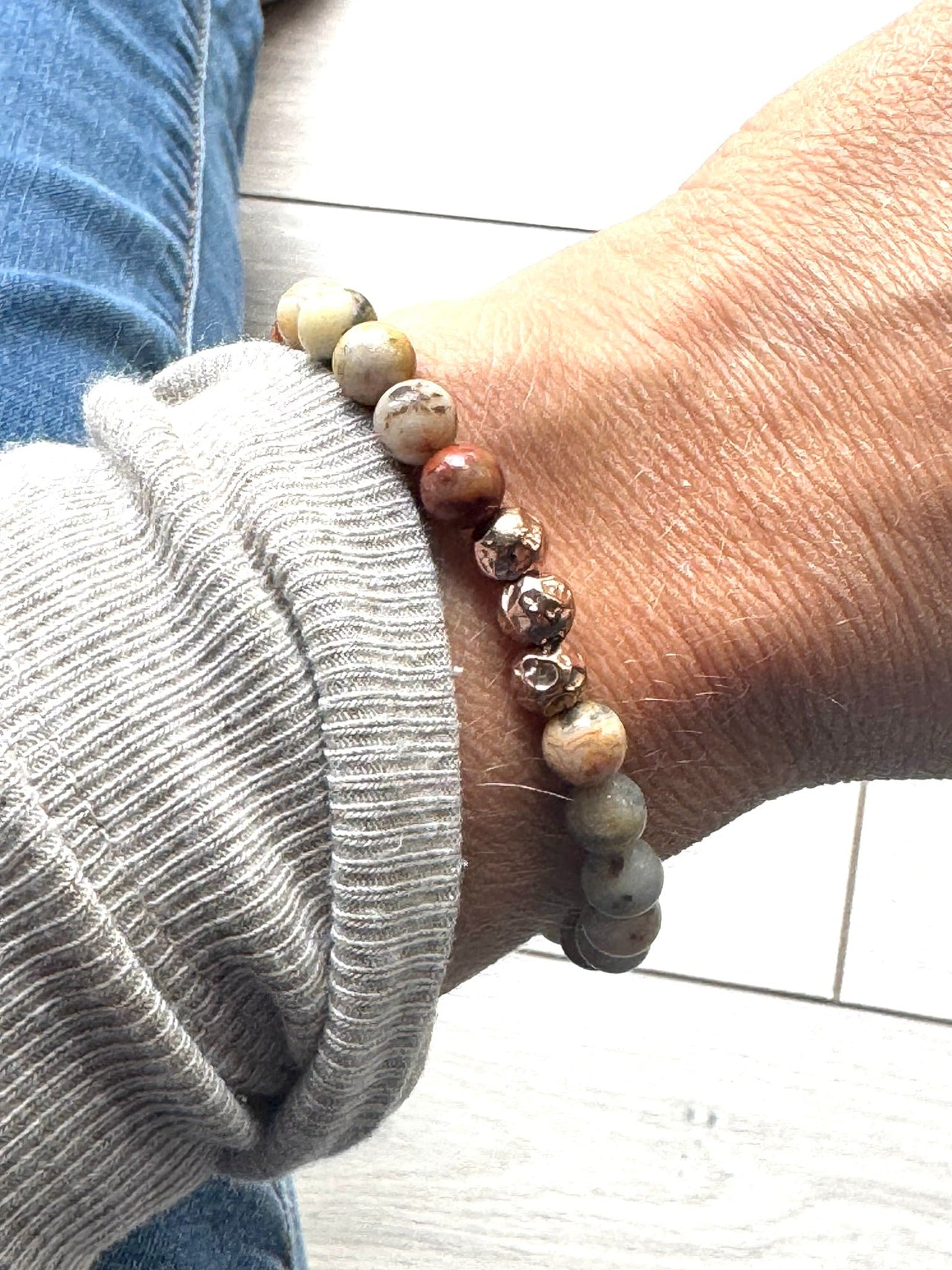 Natural Agate Gemstone Bracelet with Rose Gold Textured Beads | Handmade in the UK