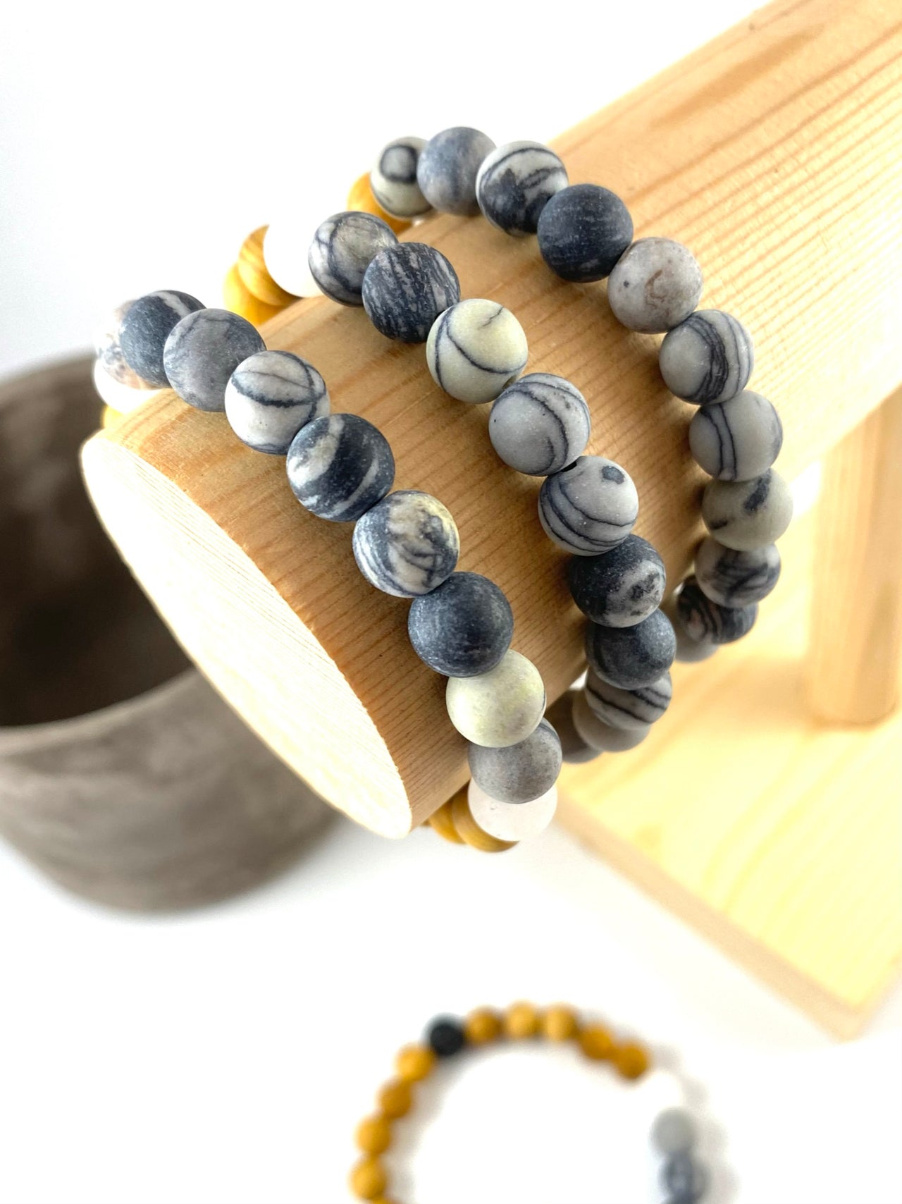 Stratus - Lined Agate Diffuser Bracelet