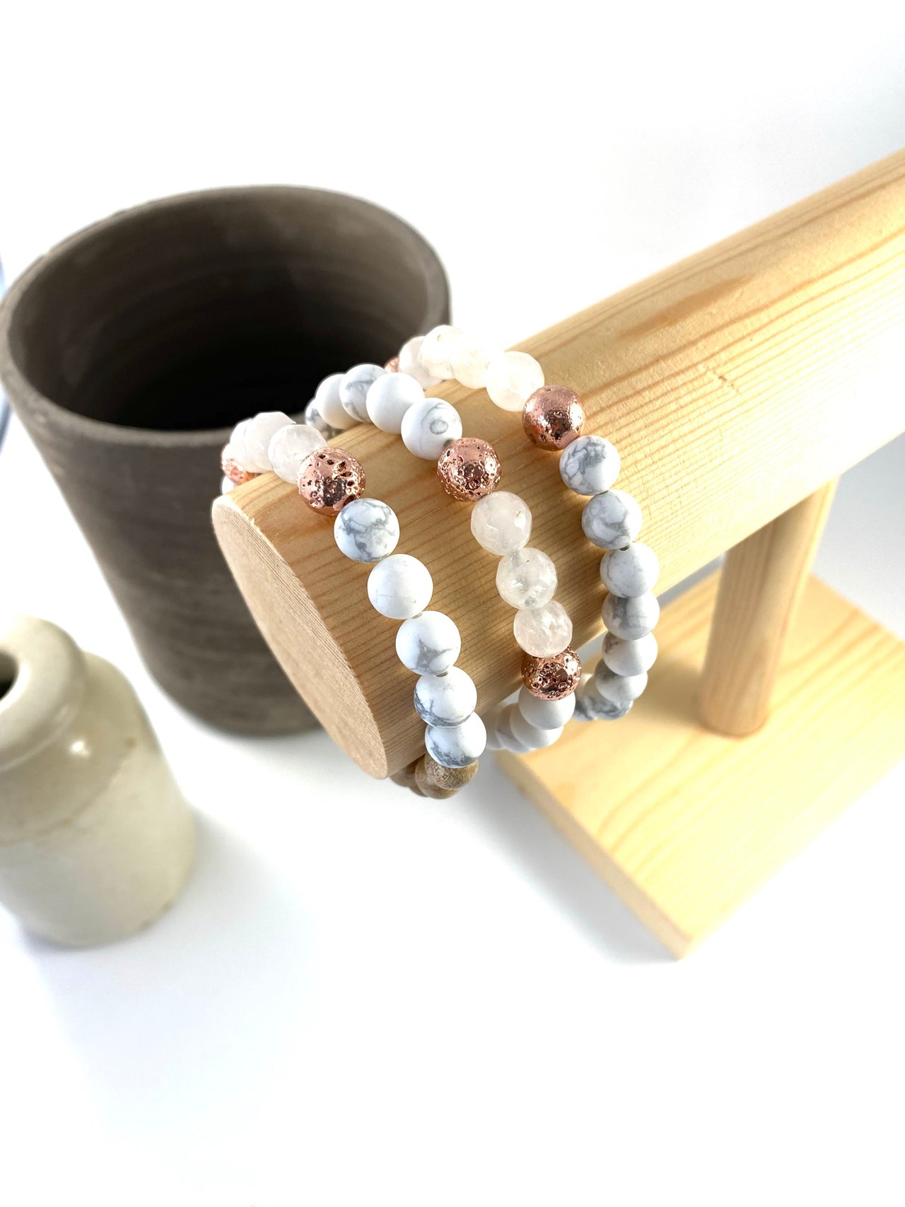 Howlite Rose - Diffuser Bracelet